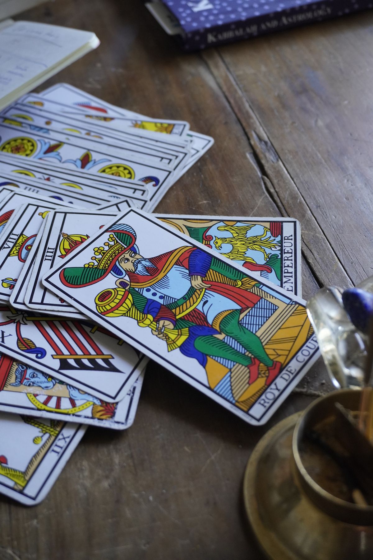 Carte dei tarocchi disposte per una lettura